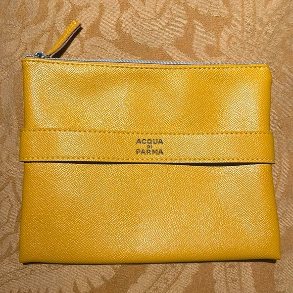 Acqua Di Parma💛Gorgeous Mustard Faux Clutch Bag W/Zipper / In Great Condition - Picture 1 of 2